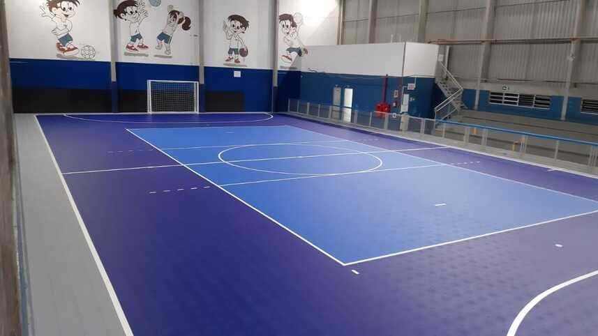 tipos de pisos esportivos