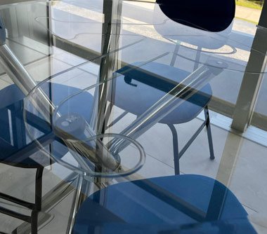 vidro incolor com isissao